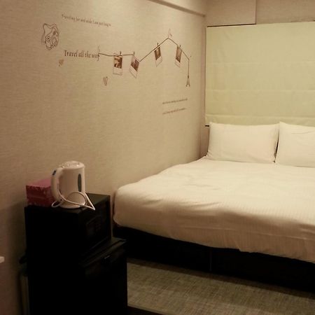 Holiday Fun Hostel Тайбей Екстер'єр фото