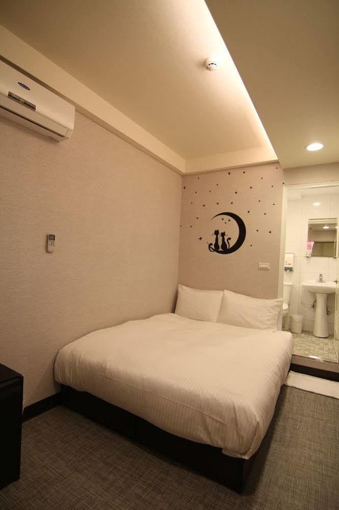 Holiday Fun Hostel Тайбей Екстер'єр фото